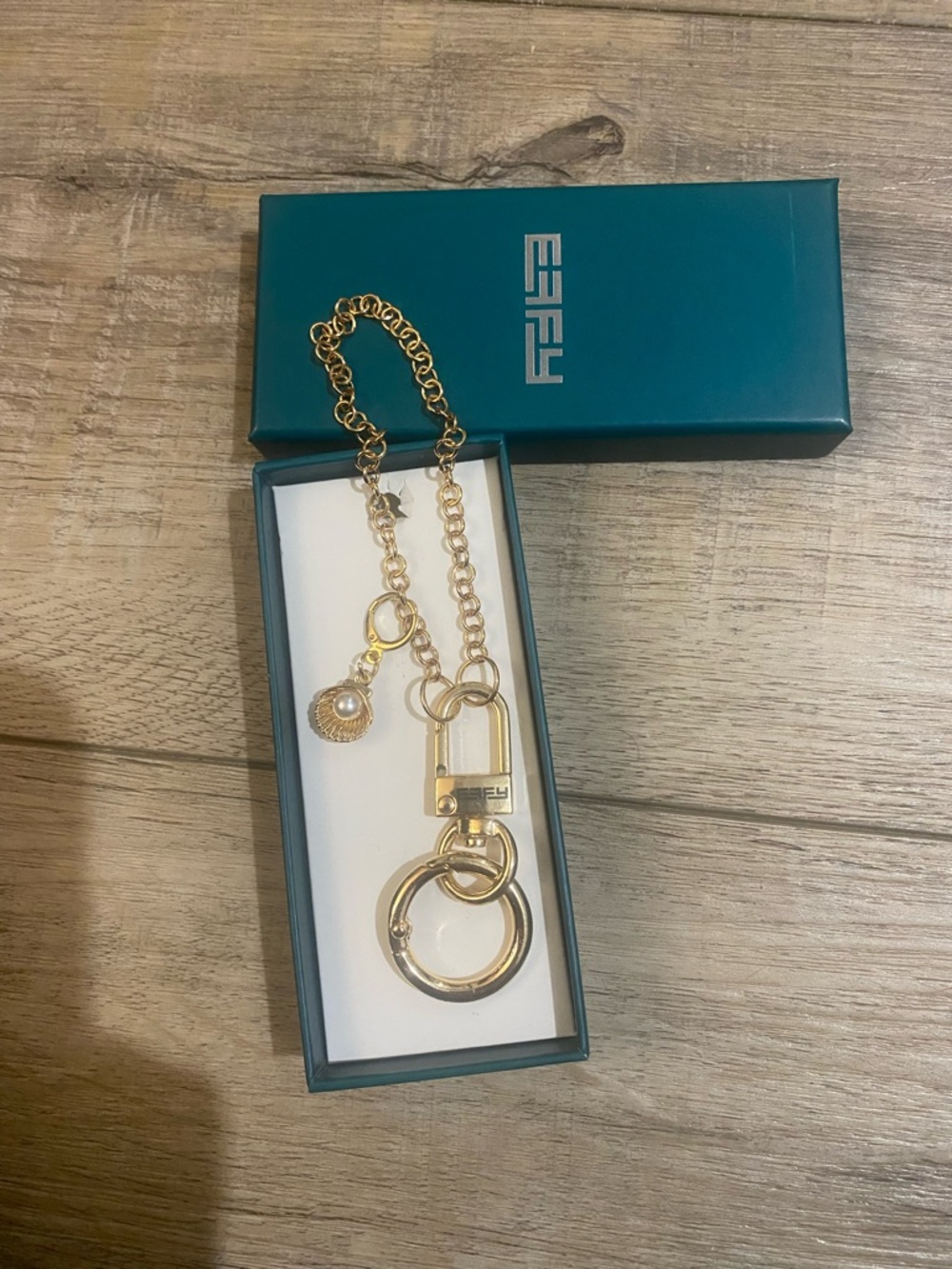 Effy Gold-Tone Keychain Charm with clam/pearl charm new in box